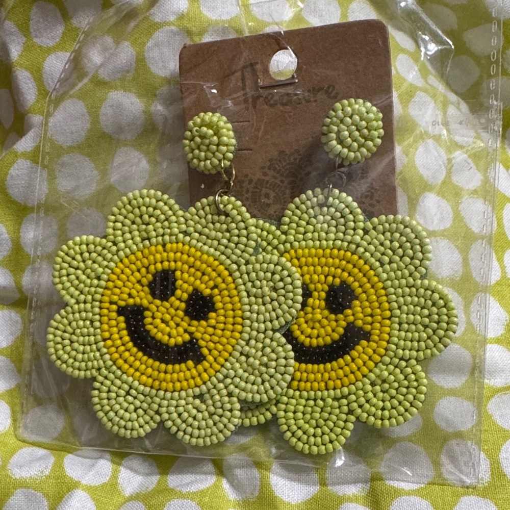 Yellow and Black Beaded Flower Earrings